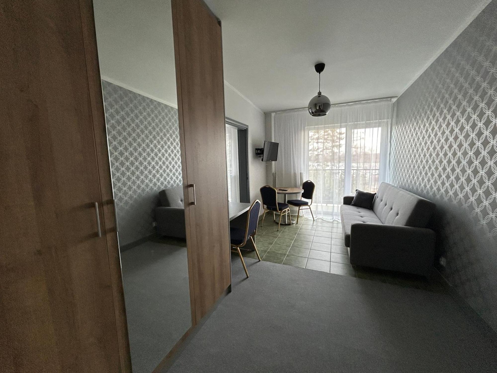 Hotel Gosciniec Nad Zalewem Sosina à Jaworzno Extérieur photo